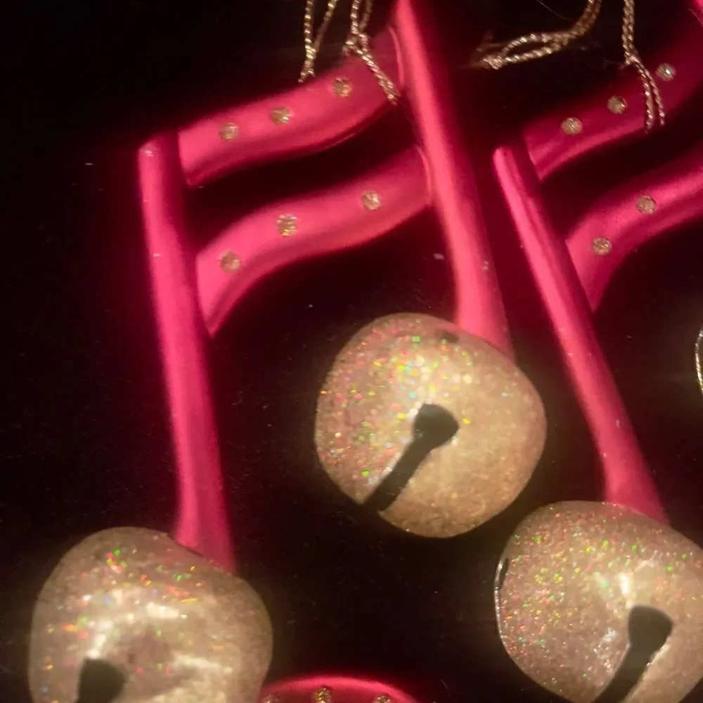 Musical Note Ornament Set!